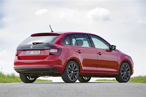 skoda rapid spaceback cena.